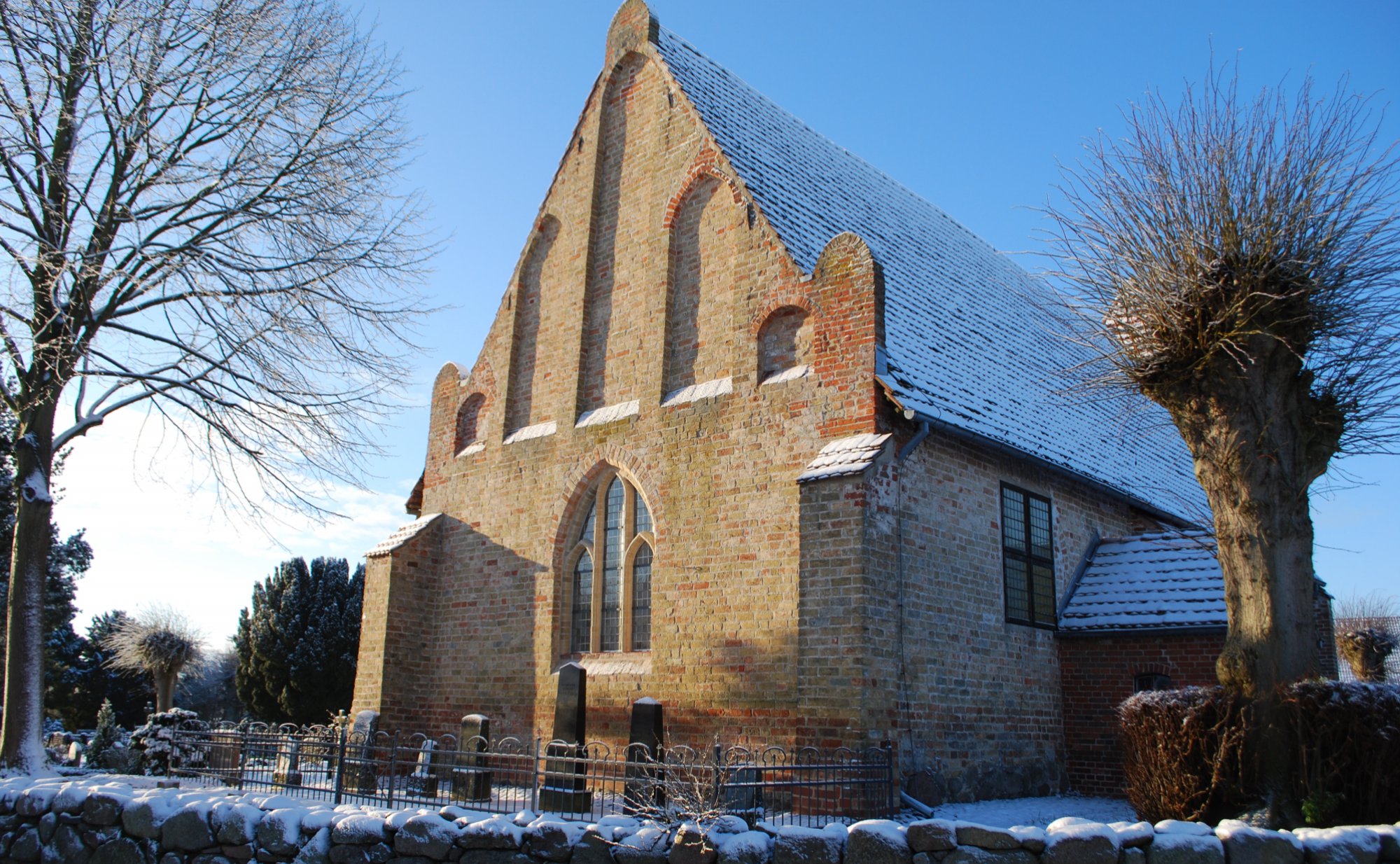 Historie Kirche Demern